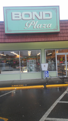 Thrift Store «Top Notch Thrift Store», reviews and photos, 1844 Columbia Blvd, St Helens, OR 97051, USA