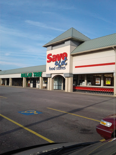 Grocery Store «Save-A-Lot», reviews and photos, 1085 Pearl Rd, Brunswick, OH 44212, USA