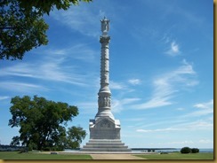 yorktown victory monument