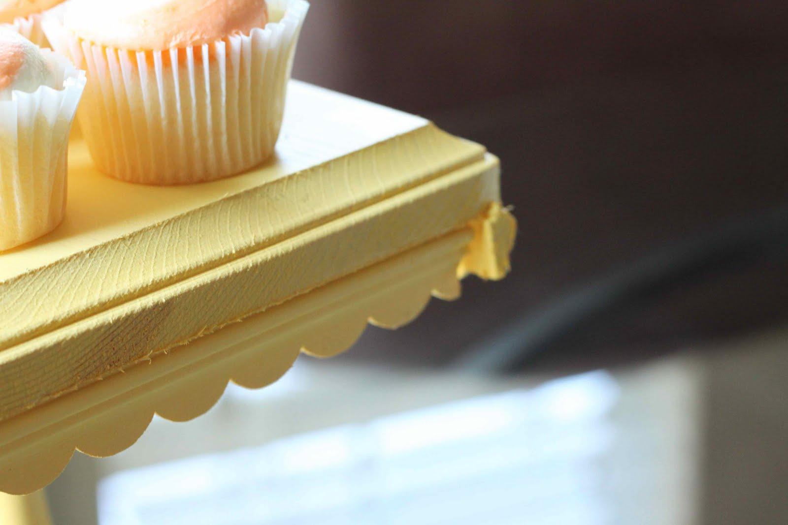 DIY Cake Stand!