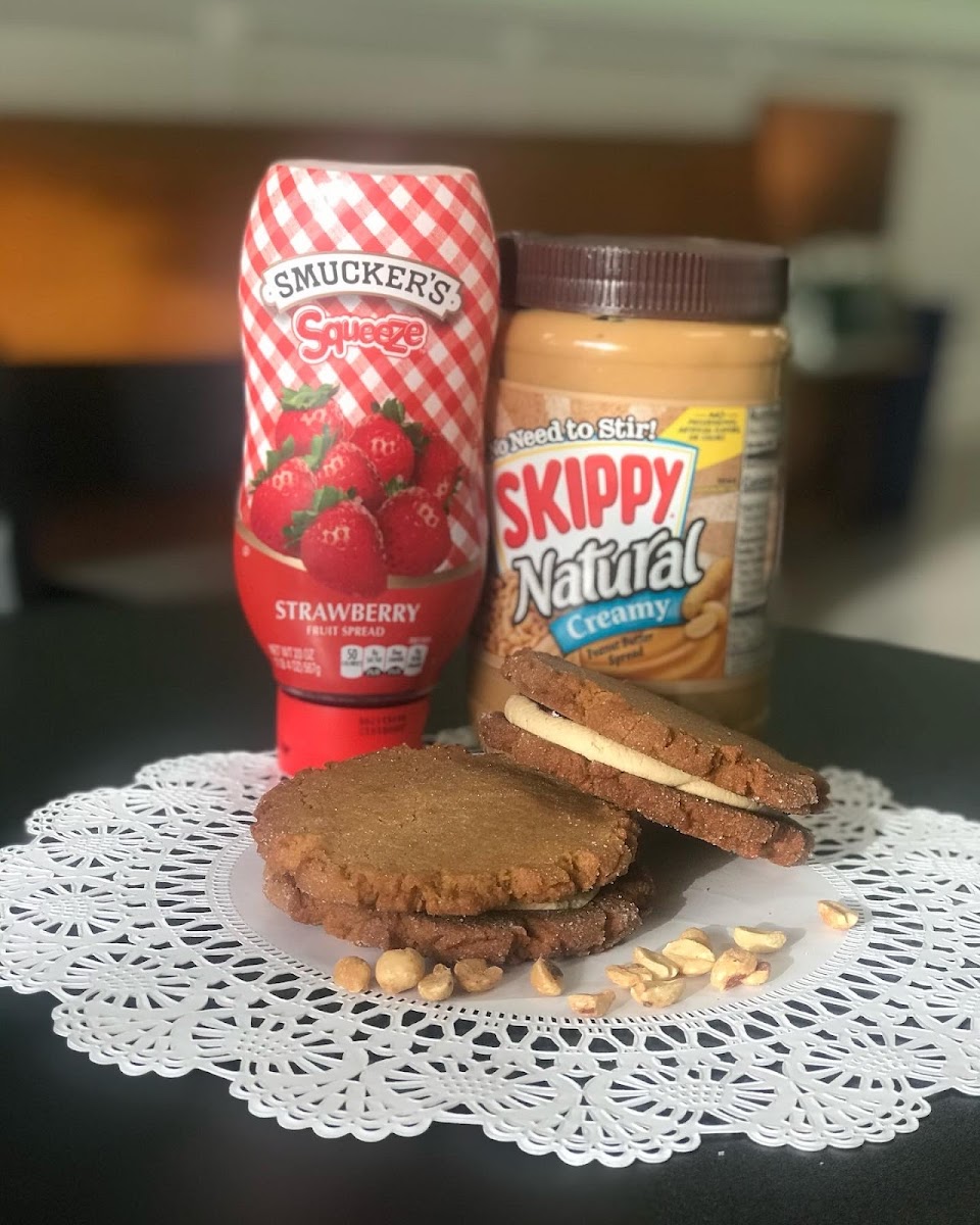 Just like the classic peanut butter and jelly sandwich with a chewy texture and they just happen to be Gluten Friendly.