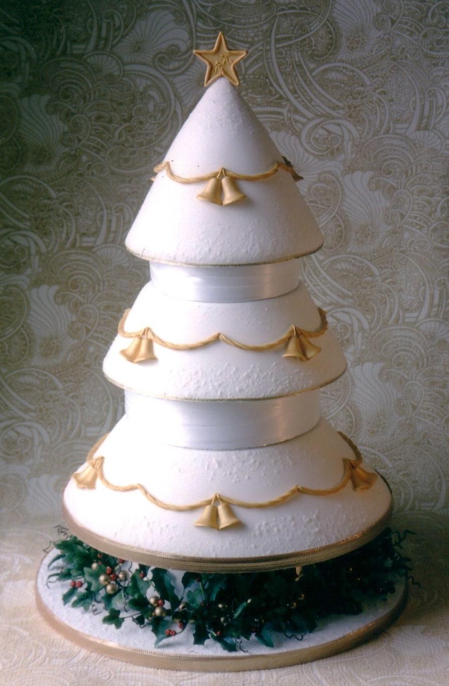 christmas tree wedding cake by