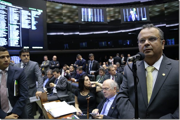Rogério no plenário da Câmara Rogério no plenário da Câmara