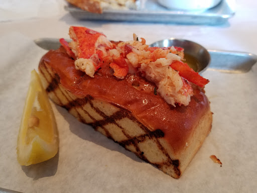 Seafood Restaurant «Big Catch Seafood House», reviews and photos, 150 E Broadway, Long Beach, CA 90802, USA