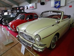 2015.06.14-026 Renault Frégate 1959 et Fiat 500