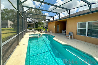 Orlando vacation villa with a private pool and spa