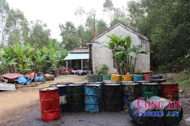 Cơ sở tái chế dầu thải tại  xã Mỹ Sơn, huyện Đô Lương