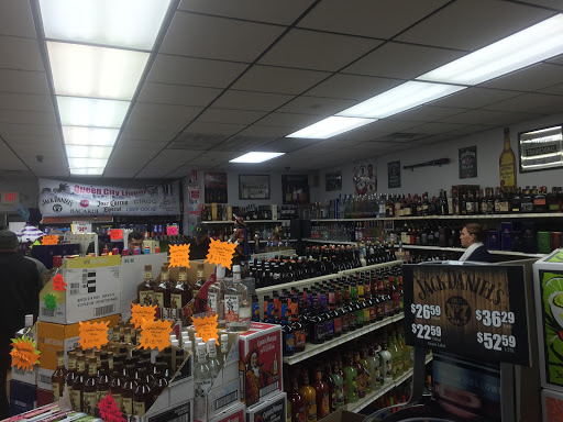 Liquor Store «Queen City Liquors», reviews and photos, 1232 Tylertown Rd, Clarksville, TN 37040, USA