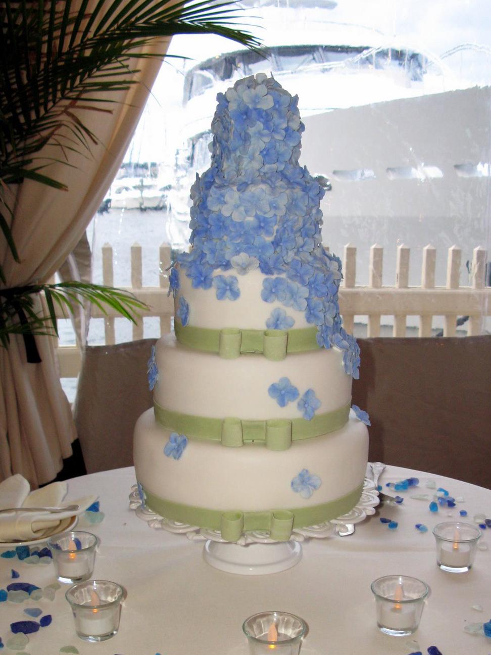 design wedding cakes that