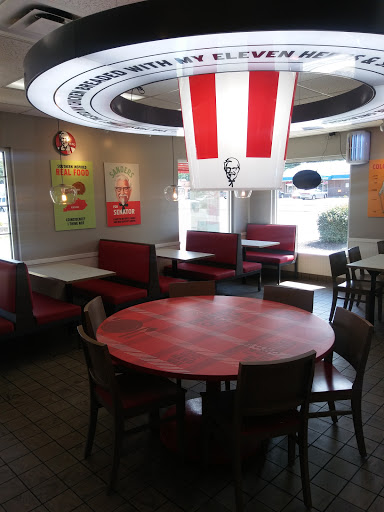 Fast Food Restaurant «KFC», reviews and photos, 4001 Mayfield Rd, South Euclid, OH 44121, USA