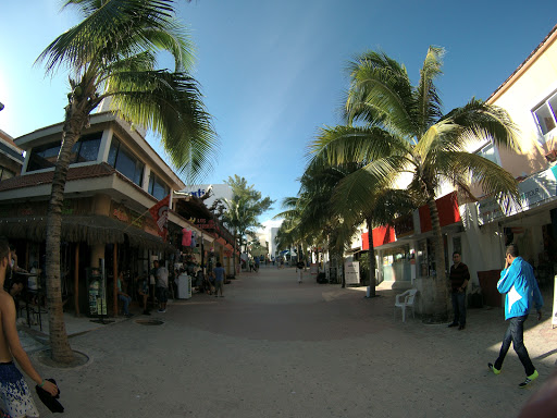 Maison Tulum Hotel, Calle MZ 13 Lote 4, Norte, Centro, Alfa, 77780 Tulum, Q.R., México, Hotel de 4 estrellas | QROO