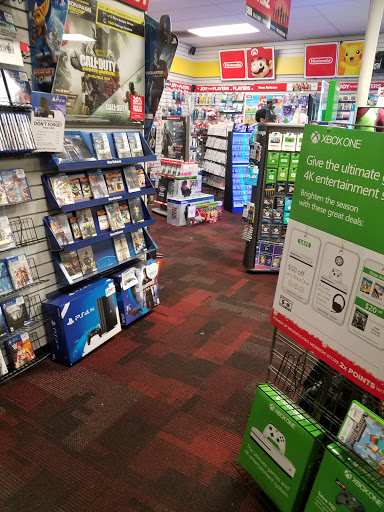 Video Game Store «GameStop», reviews and photos, 4181 Tweedy Blvd, South Gate, CA 90280, USA