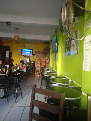 Buffalos Draft Beer, Av. Reforma Nte., Centro de la Ciudad, 75700 Tehuacán, Pue., México, Bar restaurante | PUE