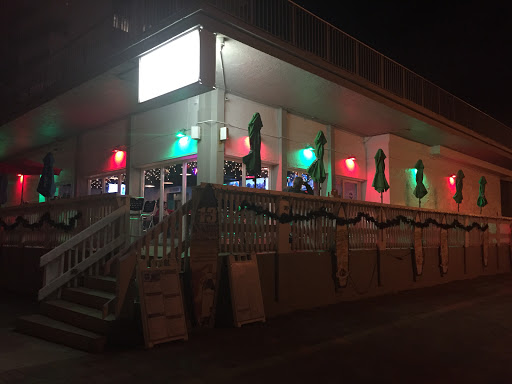 Bar & Grill «Oceans 13 Sports Bar and Grill», reviews and photos, 3111 N Surf Rd, Hollywood, FL 33019, USA