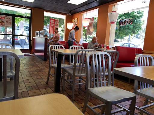 Fast Food Restaurant «KFC», reviews and photos, 15802 Bear Creek Pkwy, Redmond, WA 98052, USA