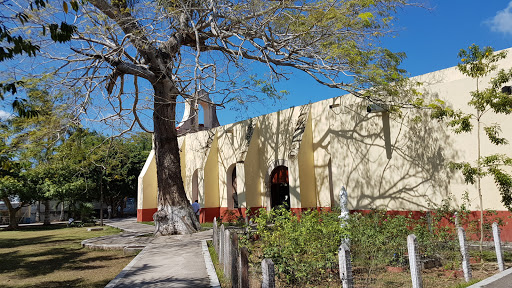 Parroquia San Joaquin, Calle 22 824, Centro, Bacalar, Q.R., México, Institución religiosa | QROO