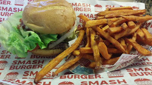 Hamburger Restaurant «Smashburger», reviews and photos, 550 Lancaster Ave, Radnor, PA 19087, USA