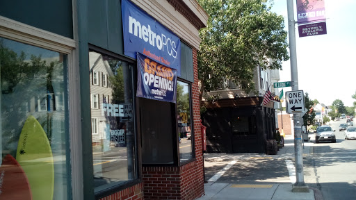 Cell Phone Store «MetroPCS Authorized Dealer», reviews and photos, 296 Cabot St, Beverly, MA 01915, USA