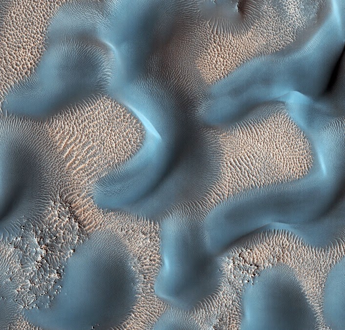 photos of the surface of mars by hiRISE1