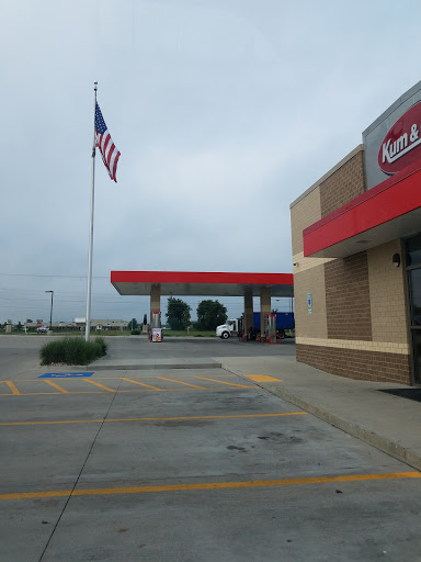 Convenience Store «Kum & Go», reviews and photos, 4960 E Broadway Ave, Des Moines, IA 50317, USA