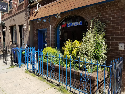 Pet Supply Store «Hoboken Pet emporium», reviews and photos, 600 Park Ave, Hoboken, NJ 07030, USA