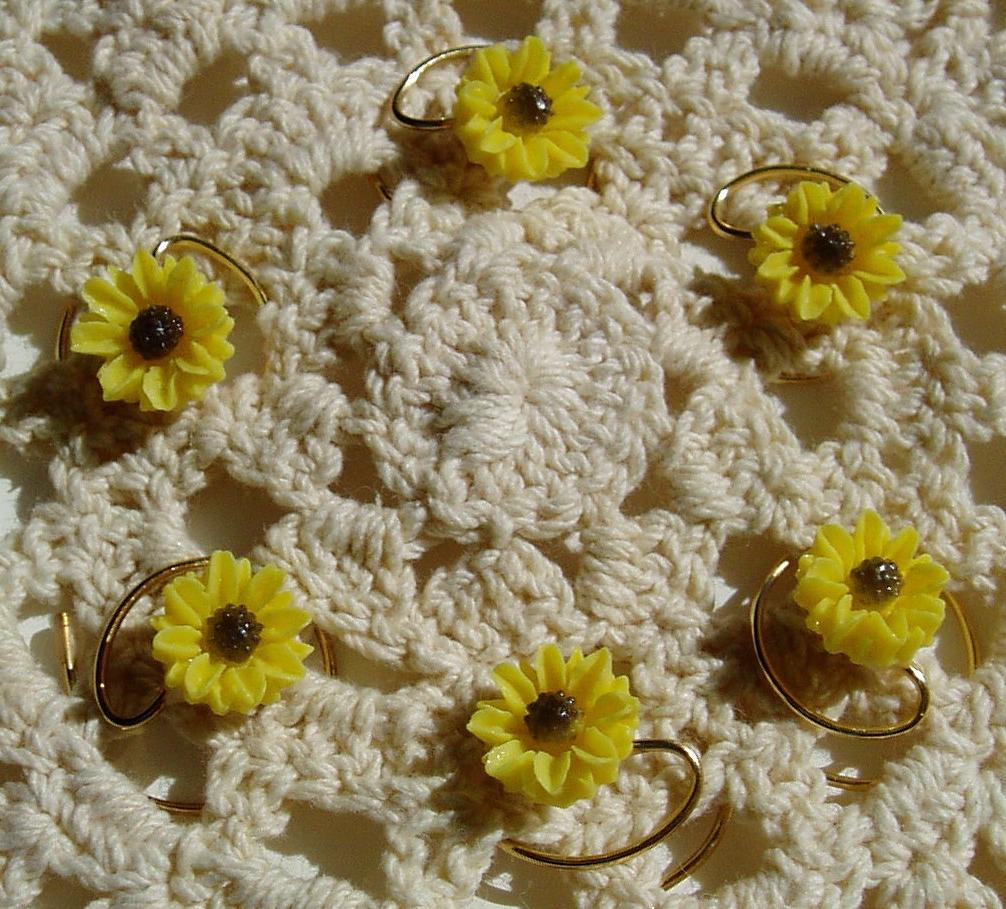 Summer Wedding Yellow Daisy Hair Swirls