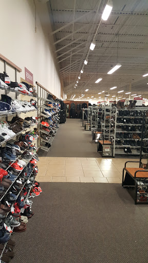 Clothing Store «Burlington Coat Factory», reviews and photos, 325 US-202, Flemington, NJ 08822, USA