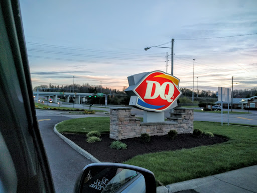Fast Food Restaurant «DQ Grill & Chill Restaurant», reviews and photos, 8895 Darrow Rd, Twinsburg, OH 44087, USA