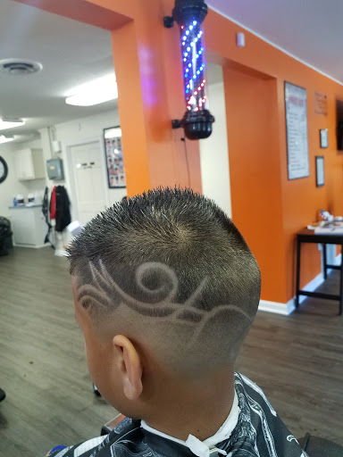 Barber Shop «DCB Barber Shop - Barber Shop Hispano», reviews and photos, 1545 E Olive Rd, Pensacola, FL 32514, USA