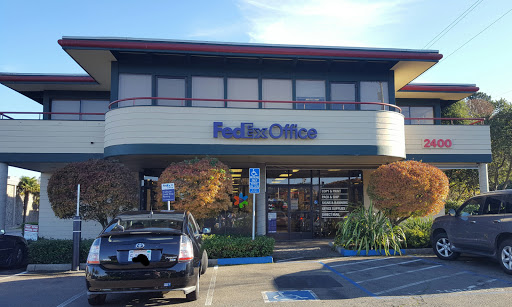 Print Shop «FedEx Office Print & Ship Center», reviews and photos, 2400 Bridgeway, Sausalito, CA 94965, USA