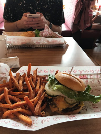 Hamburger Restaurant «Smashburger», reviews and photos, 3225 Vicksburg Ln N, Plymouth, MN 55447, USA