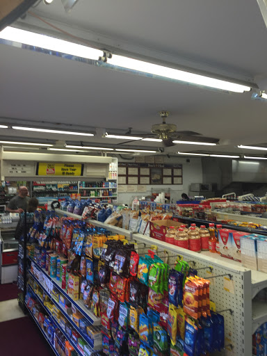 Convenience Store «New Town Market LLC», reviews and photos, 48 Naugatuck Ave, Milford, CT 06460, USA