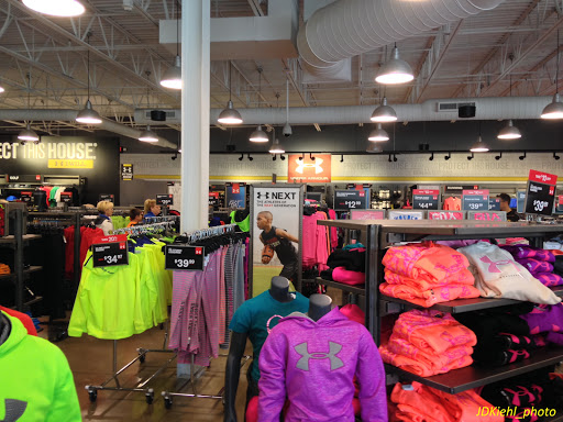 Clothing Store «Under Armour Factory House», reviews and photos, 2200 Tanger Blvd #480, Washington, PA 15301, USA