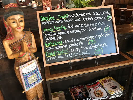 Thai Restaurant «Thai Jasmine», reviews and photos, 29 W 10th St, Tracy, CA 95376, USA