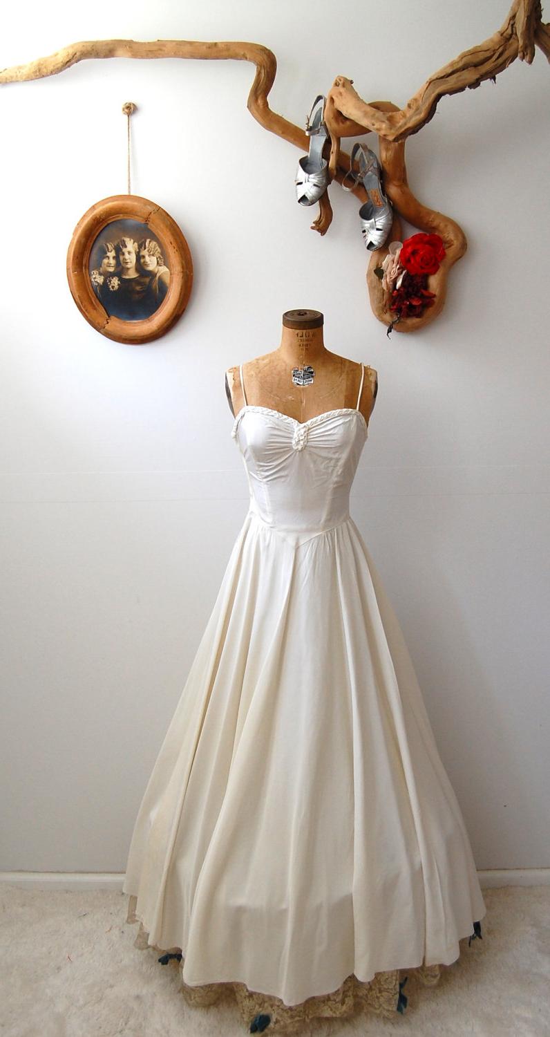 Vintage 1930s Wedding Dress