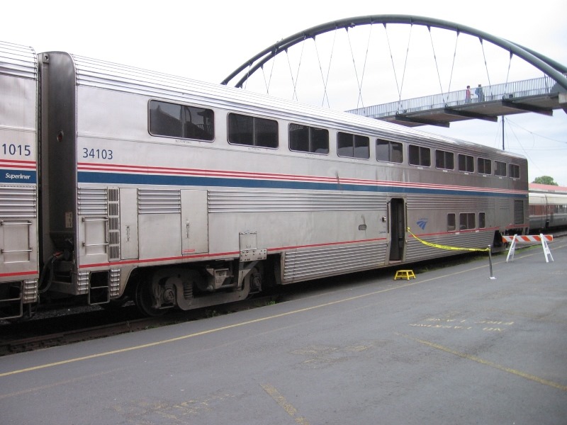 [IMG_0684%2520Amtrak%2520Superliner%2520II%2520Coach%2520%252334103%2520at%2520Union%2520Station%2520in%2520Portland%252C%2520Oregon%2520on%2520May%252010%252C%25202008%255B2%255D.jpg]