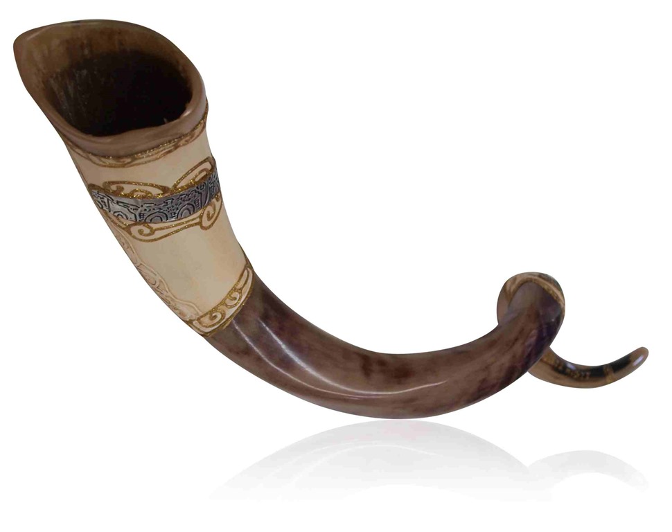 [38759_kudu_horn_shofar_with_metal_jerusalem_band_and_white_and_gold_sleeves_view_2%255B5%255D.jpg]