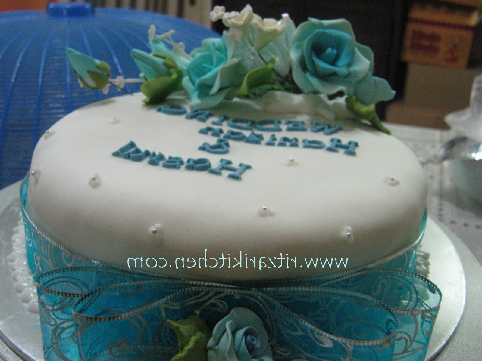 blue and brown wedding cakes