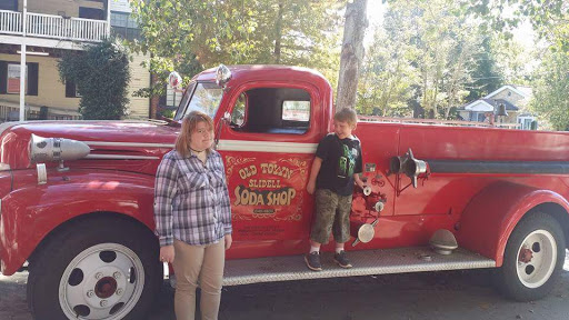 Ice Cream Shop «Old Town Slidell Soda Shop», reviews and photos, 301 Cousin St, Slidell, LA 70458, USA