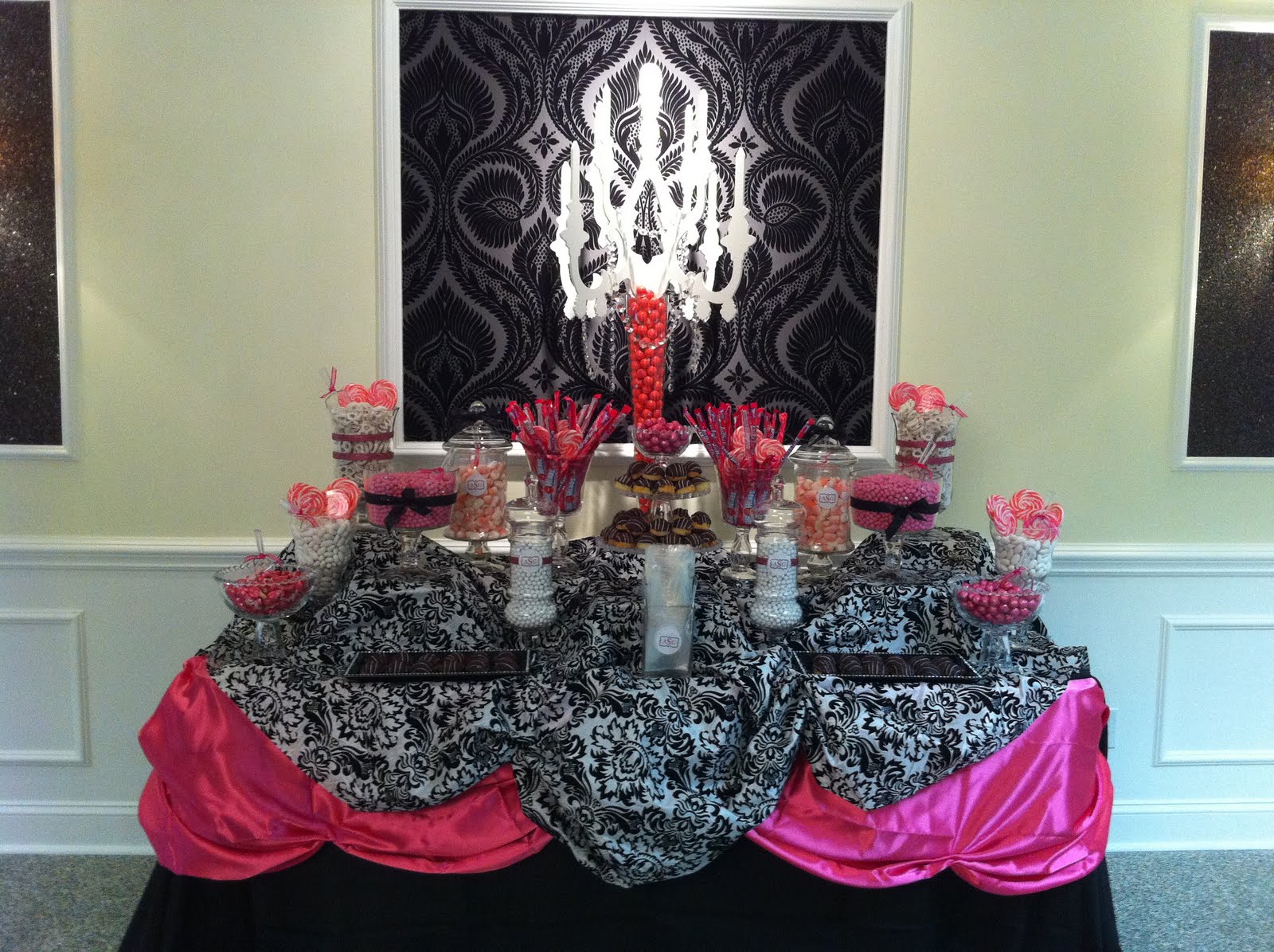 glass decor for weddings black