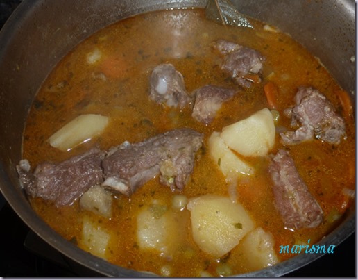 patatas guisadas con costilla de cerdo y alcachofas9 copia