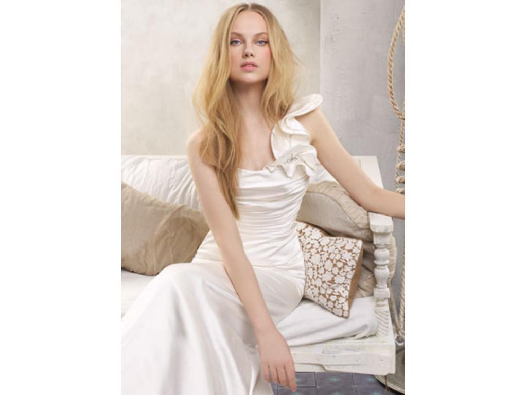 Alvina Valenta AV9109.    1100