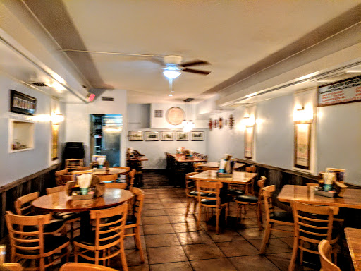 Restaurant «The Roost», reviews and photos, 7141 Gulf Blvd, St Pete Beach, FL 33706, USA