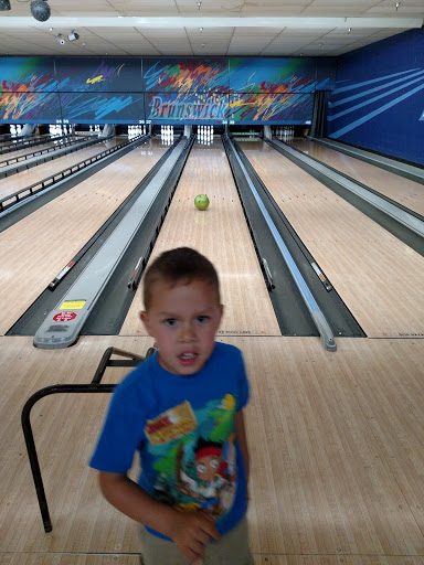 Bowling Alley «Brunswick Zone Deer Creek Lanes», reviews and photos, 7930 Haven Ave, Rancho Cucamonga, CA 91730, USA