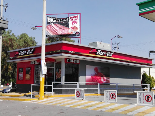 Pizza Hut, Avenida Alfredo del Mazo Vélez, Zona Escolar, Centro Urbano, 54750 Ciudad de México, Méx., México, Pizza para llevar | EDOMEX