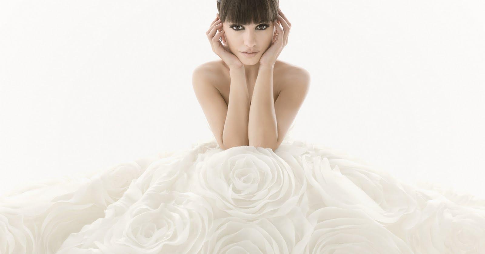 -2011-Wedding-Dresses-9