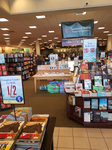 Book Store «Barnes & Noble», reviews and photos, 1245 NY-300, Newburgh, NY 12550, USA