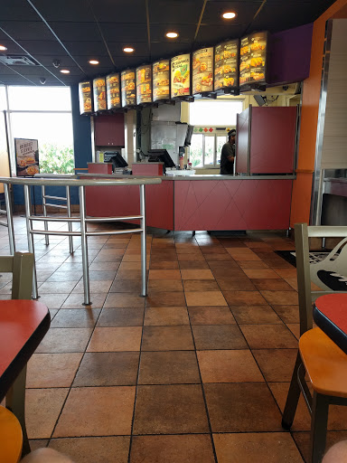 Mexican Restaurant «Taco Bell», reviews and photos, 190 N River Ave, Holland, MI 49424, USA