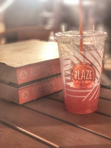 Pizza Restaurant «Blaze Pizza», reviews and photos, 10520 S Eastern Ave, Henderson, NV 89052, USA