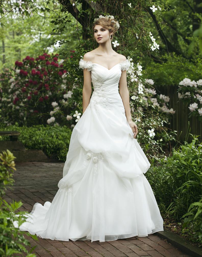 2012 fairytale wedding dress